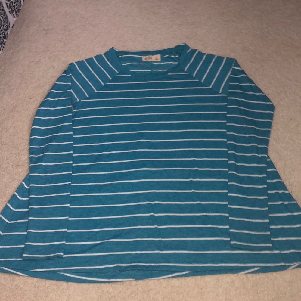 Long-sleeve blue and white striped tee